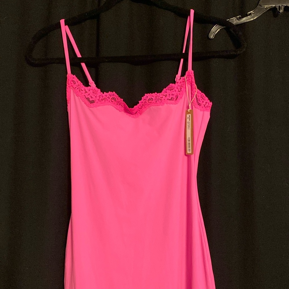 Sold out online. Only tried on. Video on my listing - Picture 8 of 8